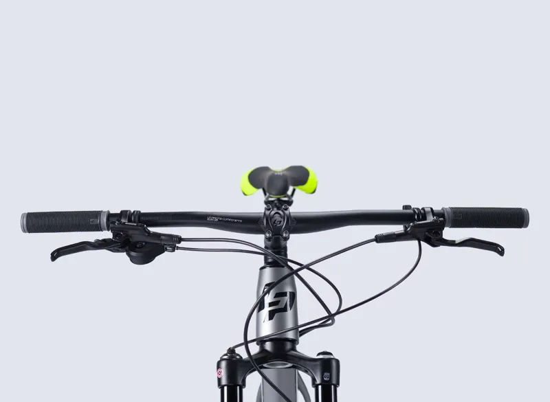 2022 Lapierre Prorace 3.9 Hardtail Mountain Bike in Grey-3